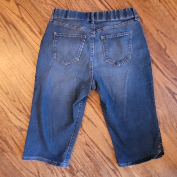 Skimmer Capris Slimming Effect Gloria Vanderbilt Mwdium Wash - Picture 4 of 7